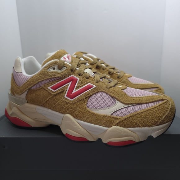 New Balance Shoes - New Balance Women's Sneakers in Brown, Pink, and Red Brand new never worn